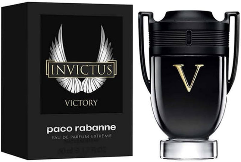 0130 - 5 PERFUMES + 1 REGALO (Invictus Black + Invictus + santal33 + vip black + bleu + perfumero)