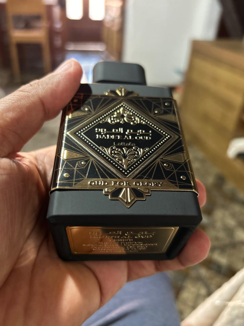 42 - 4 PERFUMES + 1 REGALOS (Asad+khamrah+Oud for Glory+ (pm+1 perfu)