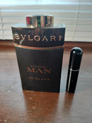 09 - 4 PERFUMES + 1 REGALO (Scandal+one million+vip black+bvulgari + perfumero)